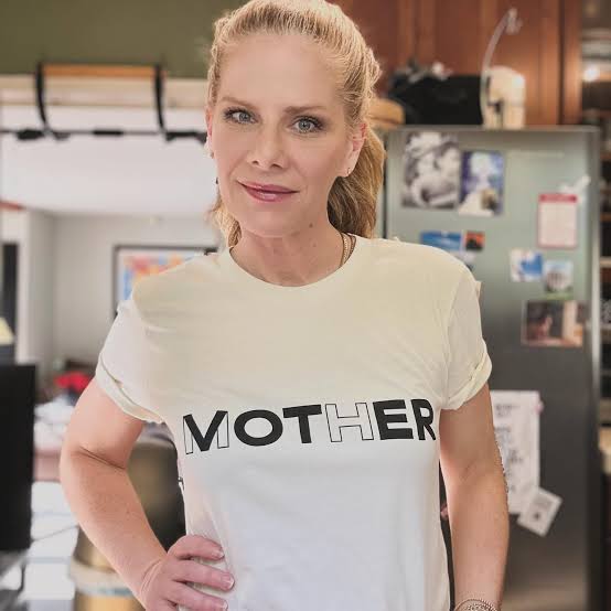 Leigh McGowan Biography